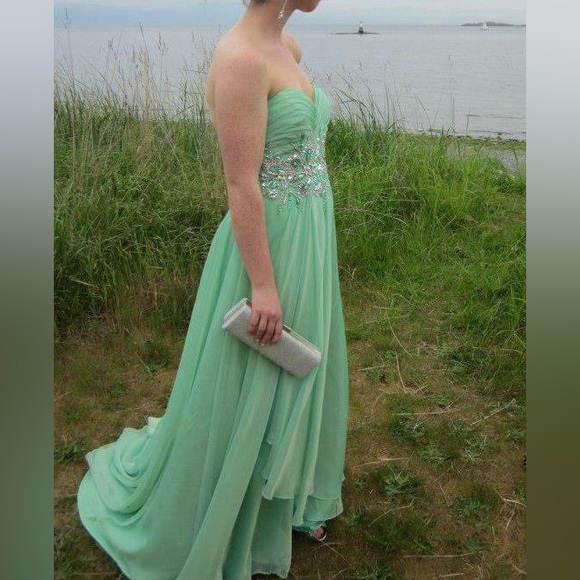 Prom Dress - Picture 6 of 10